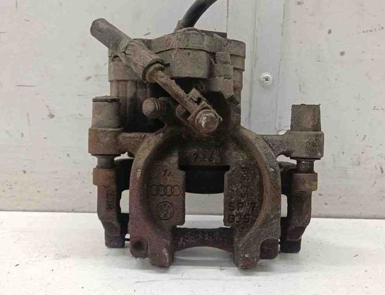 AUDI TT 8S (2014-2024) задний правый суппорт 5Q0615406 30799340