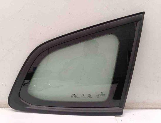 BMW X1 3 generation (U11) (2022-2023) Aizmugurējais labais durvju stikls 43R00048 31856073