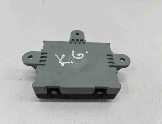 LAND ROVER Discovery Sport 1 generation (2014-2024) Aizmugurējo kreiso durvju vadības bloks JPLA14D619BA 32414912