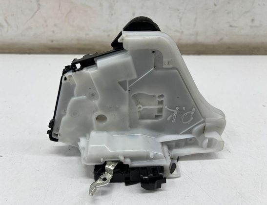 NISSAN Qashqai 2 generation (2013-2023) Замок передней левой двери 32751239