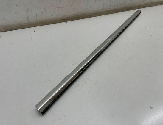 MASERATI Ghibli 3 generation (2013-2024) Стеклоуплотнитель передней левой двери 32823157