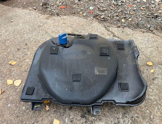 MASERATI Ghibli 3 generation (2013-2024) AdBlue tvertne 06700347720,68231288AE,670031280 32840411