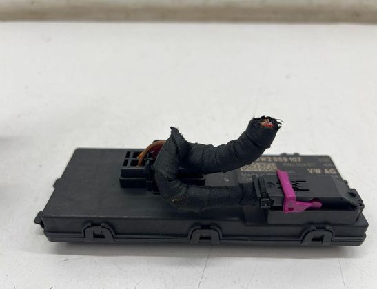 PORSCHE Taycan 1 generation (2019-2023) Aizmugurējā vāka / bagāžnieka vadības bloks 8W2959107 32983173