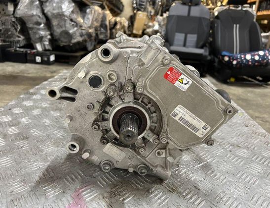 PORSCHE Taycan 1 generation (2019-2023) Двигатель 9J1901131E,OEG901103A,9J1907729 32992869