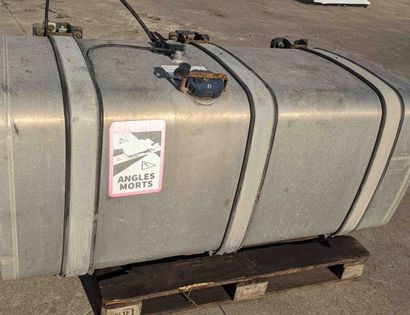 MAN TGX (2007-present) F25 (2010-2017) Топливный бак 81122016765 30905456