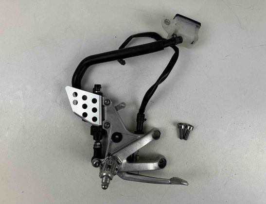 HONDA CBR (1983-2016) Labās puses kājas turētāja komplekts 50600MFJD00,50607MEE010,50607MEE000,50660MFJD00,35350MFJD02,46500MFJD00,43510MFJD01 27822337