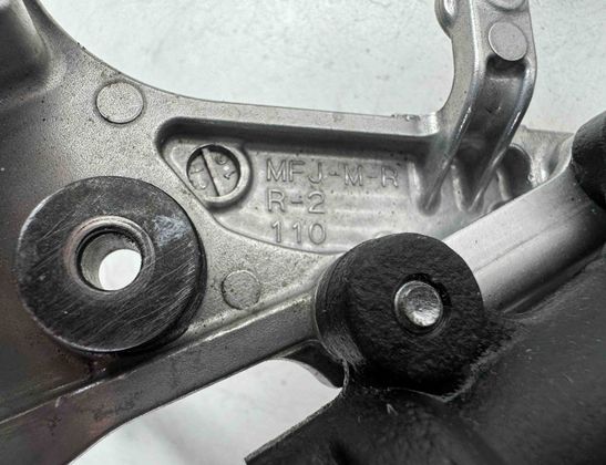 HONDA CBR (1983-2016) Labās puses kājas turētāja komplekts 50600MFJD00,50607MEE010,50607MEE000,50660MFJD00,35350MFJD02,46500MFJD00,43510MFJD01 27822337