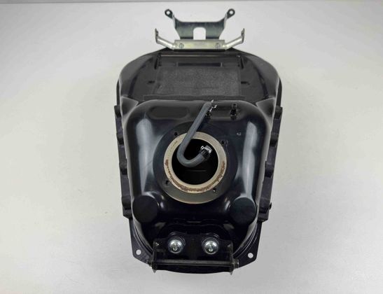 YAMAHA XSR Petrol fuel tank B90241450000,B90241100000,B90241910000,B90241210000 27941326