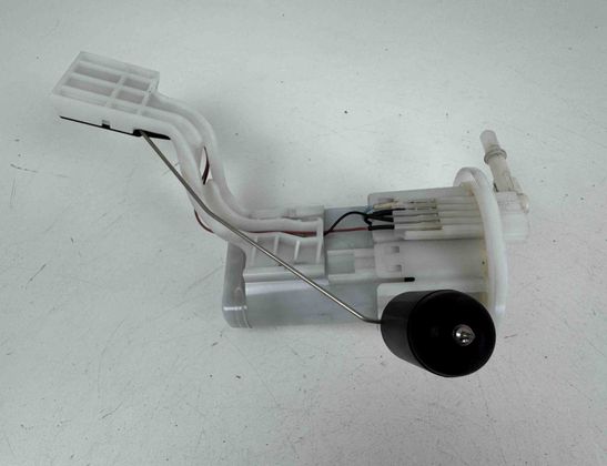 SUZUKI GSX Fuel pump 1510017K00000,15100-17K00-000,15100-17K00 30320270