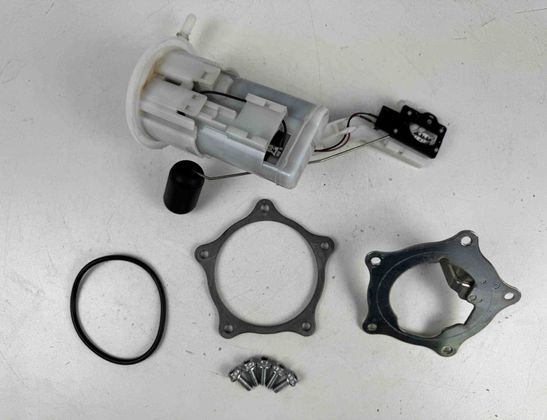 SUZUKI GSX Fuel pump 1510017K00000,15100-17K00-000,15100-17K00 30320270