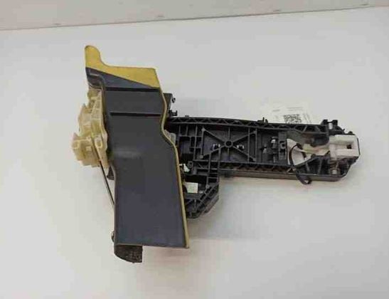 MERCEDES-BENZ E-Class W212/S212/C207/A207 (2009-2016) Кронштейн ручки передней правой двери A2047601534,05080701 21218797