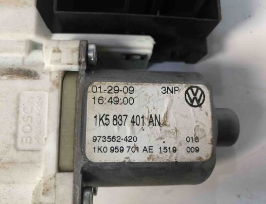 VOLKSWAGEN Passat B6 (2005-2010) Маторчик стеклоподъемника передней левой двери 1K5837401AN 13119086