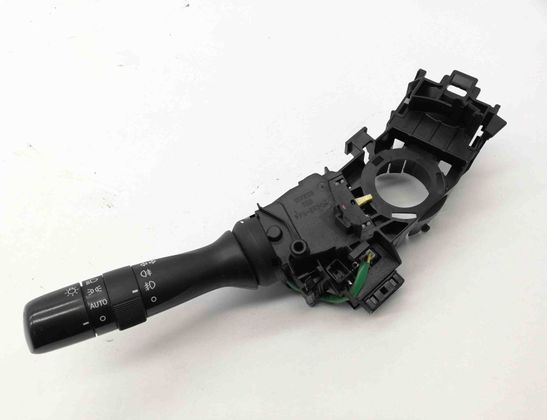 TOYOTA Verso 1 generation (2009-2015) Pagrieziena rādītāja mehānisms 17F373 13724451