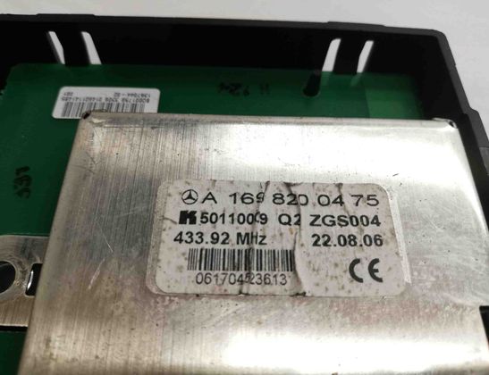 MERCEDES-BENZ A-Class W169 (2004-2012) Bootlid Antenna Amplifier A1698200475 14635642