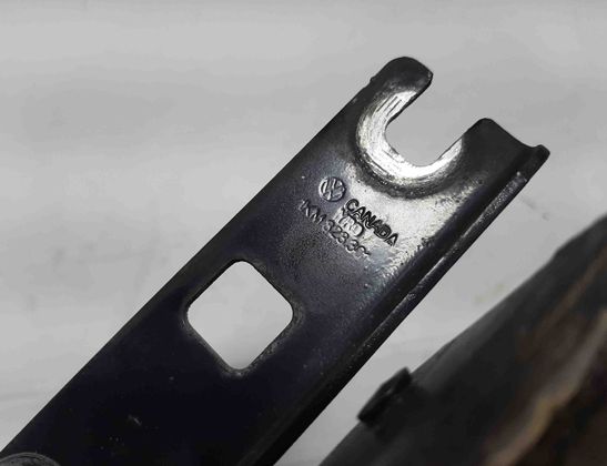 VOLKSWAGEN Golf 6 generation (2008-2015) Priekšējā kreisā pārsega eņģe 1KM823301 28021650