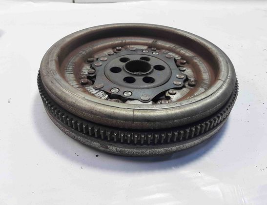 SKODA Yeti 1 generation (2009-2018) Маховик 03L105266CL 32089961