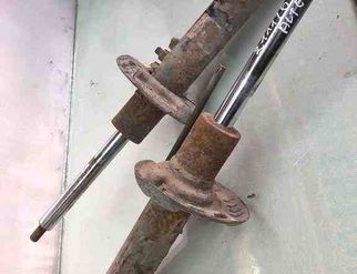 SEAT Altea 1 generation (2004-2013) Front Left Shock Absorber 1t0413031 32115504