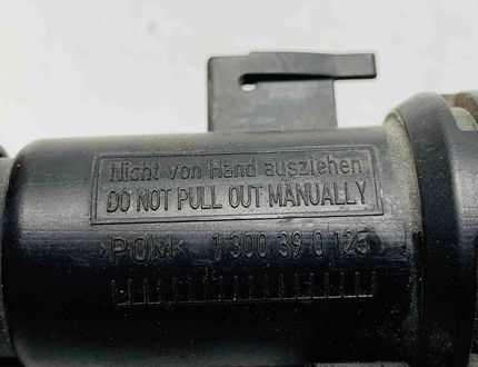 AUDI Q5 8R (2008-2017) Priekšējā luktura mazgātājs kreisajā pusē 8R0955101,1300390125,1300750008 22940757