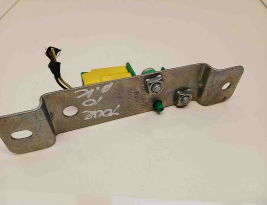 VOLKSWAGEN Touran 1 generation (2003-2015) Front Right Impact Sensor 5M0909606A 29756194