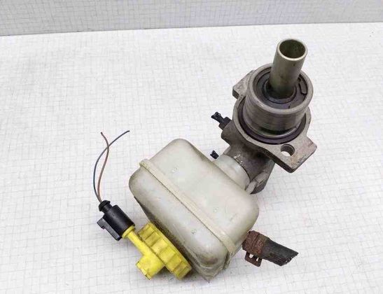 VOLKSWAGEN Golf 4 generation (1997-2006) Рабочий тормозной цилиндр 21027099,L481402 32501464