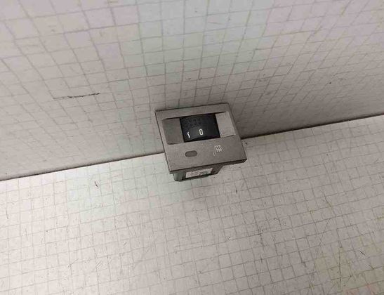 OPEL Vectra C (2002-2005) Sēdekļa apsildes poga 32429810,13138251 32541078