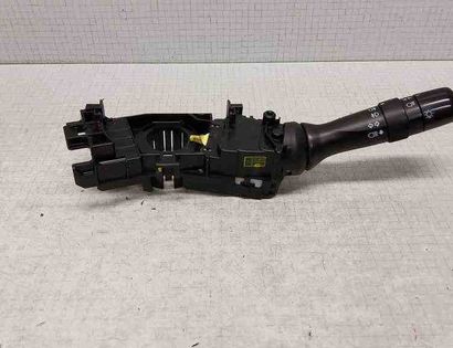 TOYOTA Verso 1 generation (2009-2015) Pagrieziena rādītāja slēdzis 17F373,173832 32560602