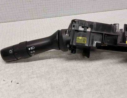 TOYOTA Verso 1 generation (2009-2015) Pagrieziena rādītāja slēdzis 17F373,173832 32560602
