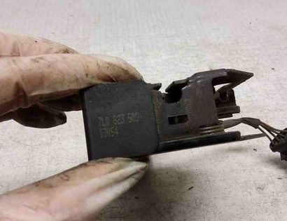 VOLKSWAGEN Touareg 1 generation (2002-2010) Замок капота 7L0823509,1J0973824 32563297