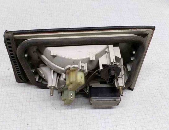 BMW 5 Series E34 (1988-1996) Aizmugurējais kreisais lukturis bagāžniekā 1384011L,13400100,13751100 32623152