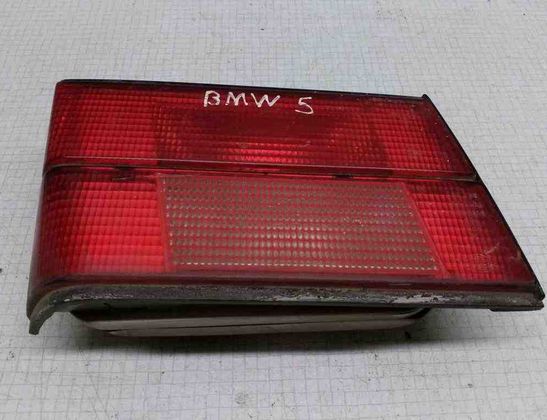 BMW 5 Series E34 (1988-1996) Aizmugurējais kreisais lukturis bagāžniekā 1384011L,13400100,13751100 32623152