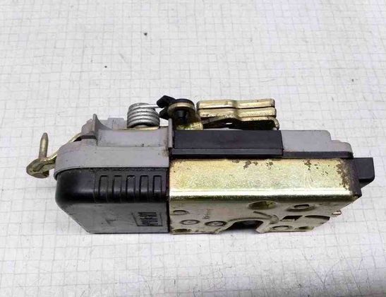 PEUGEOT 807 1 generation (2002-2012) Priekšējo kreiso durvju slēdzene 32623296