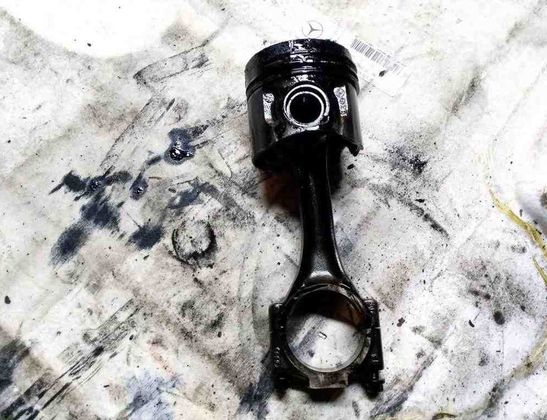VOLKSWAGEN Touran 1 generation (2003-2015) Piston 32625478