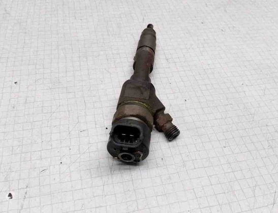 RENAULT Megane 2 generation (2002-2012) Fuel Injector 32628273