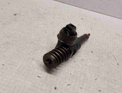 VOLKSWAGEN Transporter T5 (2003-2015) Fuel Injector 32628788