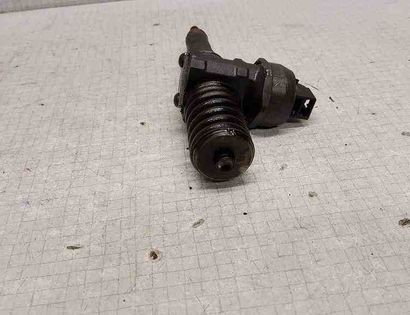 VOLKSWAGEN Transporter T5 (2003-2015) Fuel Injector 32628788