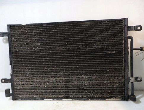AUDI A4 B7/8E (2004-2008) Радиатор кондиционера 32883369