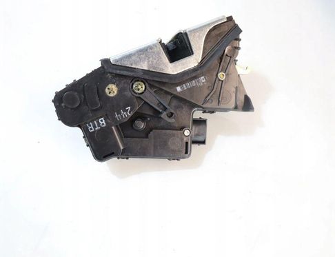 BMW 3 Series E46 (1997-2006) Priekšējo labo durvju slēdzene 32885171