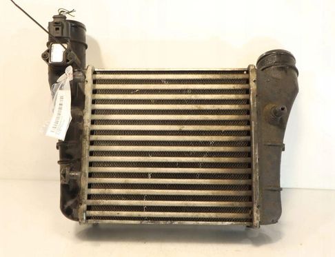 AUDI A4 B7/8E (2004-2008) Радиатор интеркулера 32901841