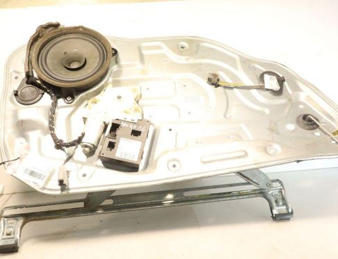 VOLVO V50 1 generation (2003-2012) Стеклоподъемник передней левой двери 992745-100 32903599