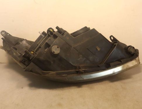 OPEL Corsa D (2006-2020) Фара передняя правая 32904958