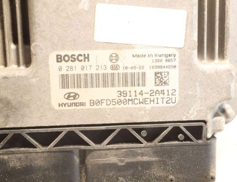 HYUNDAI i30 FD (1 generation) (2007-2012) Engine Control Unit ECU 0281017213 32914118
