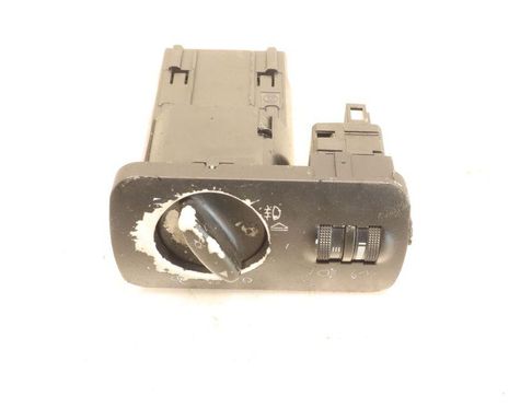 AUDI A3 8L (1996-2003) Headlight Switch Control Unit 32914639