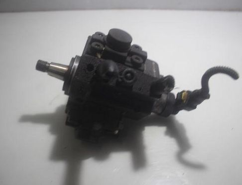 OPEL Zafira B (2005-2010) Fuel Pump 0445010156 32927719