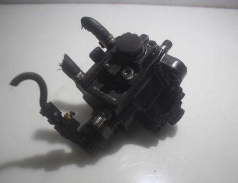 OPEL Zafira B (2005-2010) Fuel Pump 0445010156 32927719