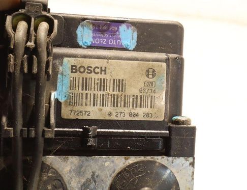 VOLKSWAGEN Passat B6 (2005-2010) ABS Pump 0273004283 32944145