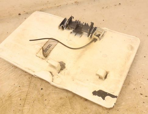 OPEL Vivaro A (2002-2006) Замок крышки топливного бака 32945847