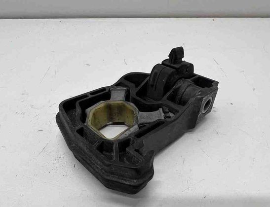 BMW 7 Series F01/F02 (2008-2015) Держатель радиатора 17117575247,7575247 31893864