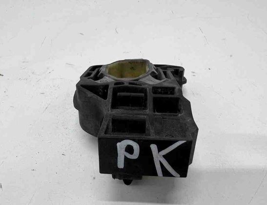 BMW 7 Series F01/F02 (2008-2015) Держатель радиатора 17117575247,7575247 31893864