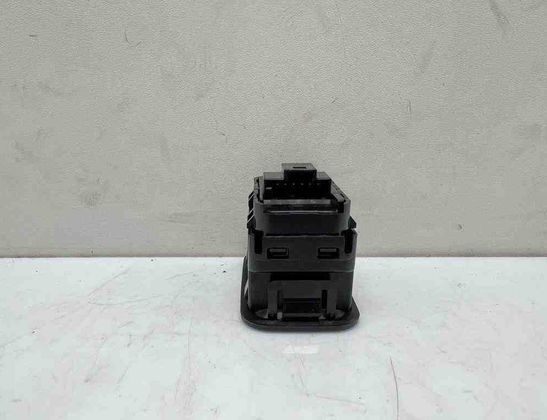 MERCEDES-BENZ C-Class W205/S205/C205 (2014-2023) Pogas A2059051913 31946449