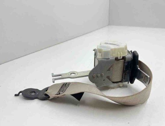 BMW 5 Series F10/F11 (2009-2017) Rear Left Seatbelt 33061254B 31998892